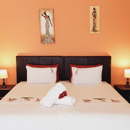 Capbon Guesthouse Windhoek Bagian luar foto