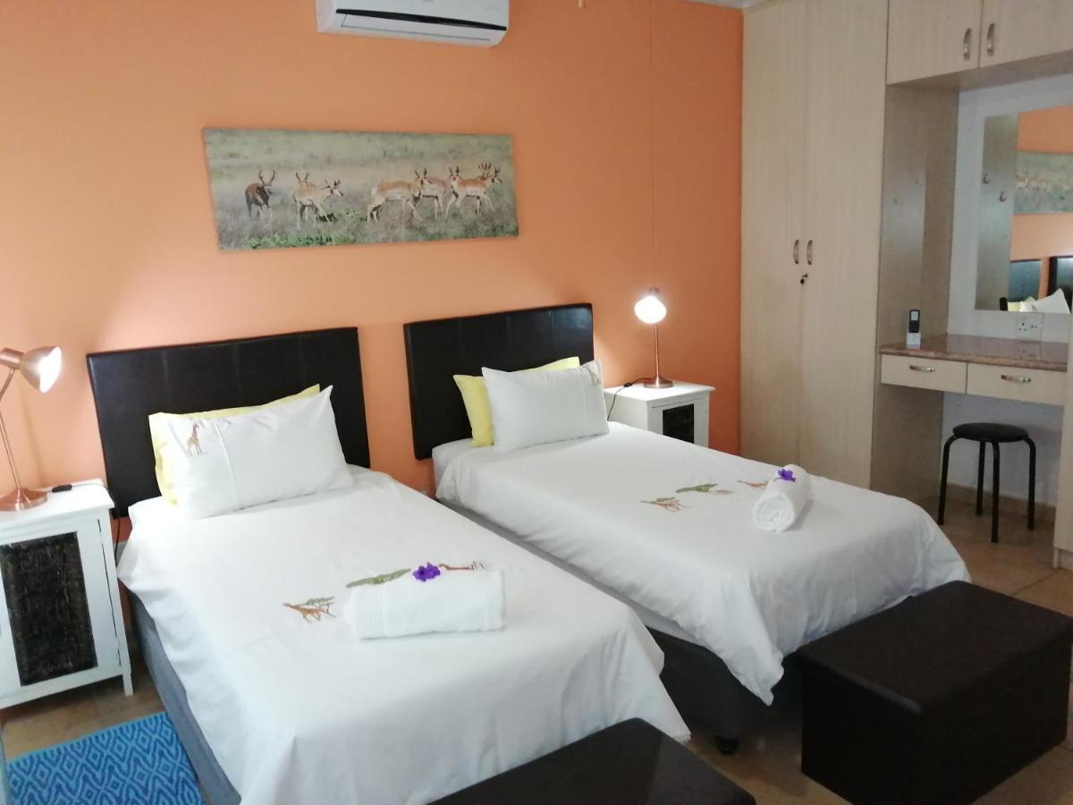 Capbon Guesthouse Windhoek Bagian luar foto