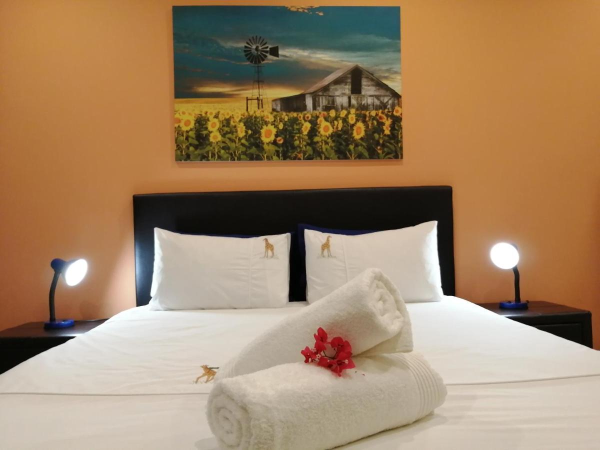 Capbon Guesthouse Windhoek Bagian luar foto