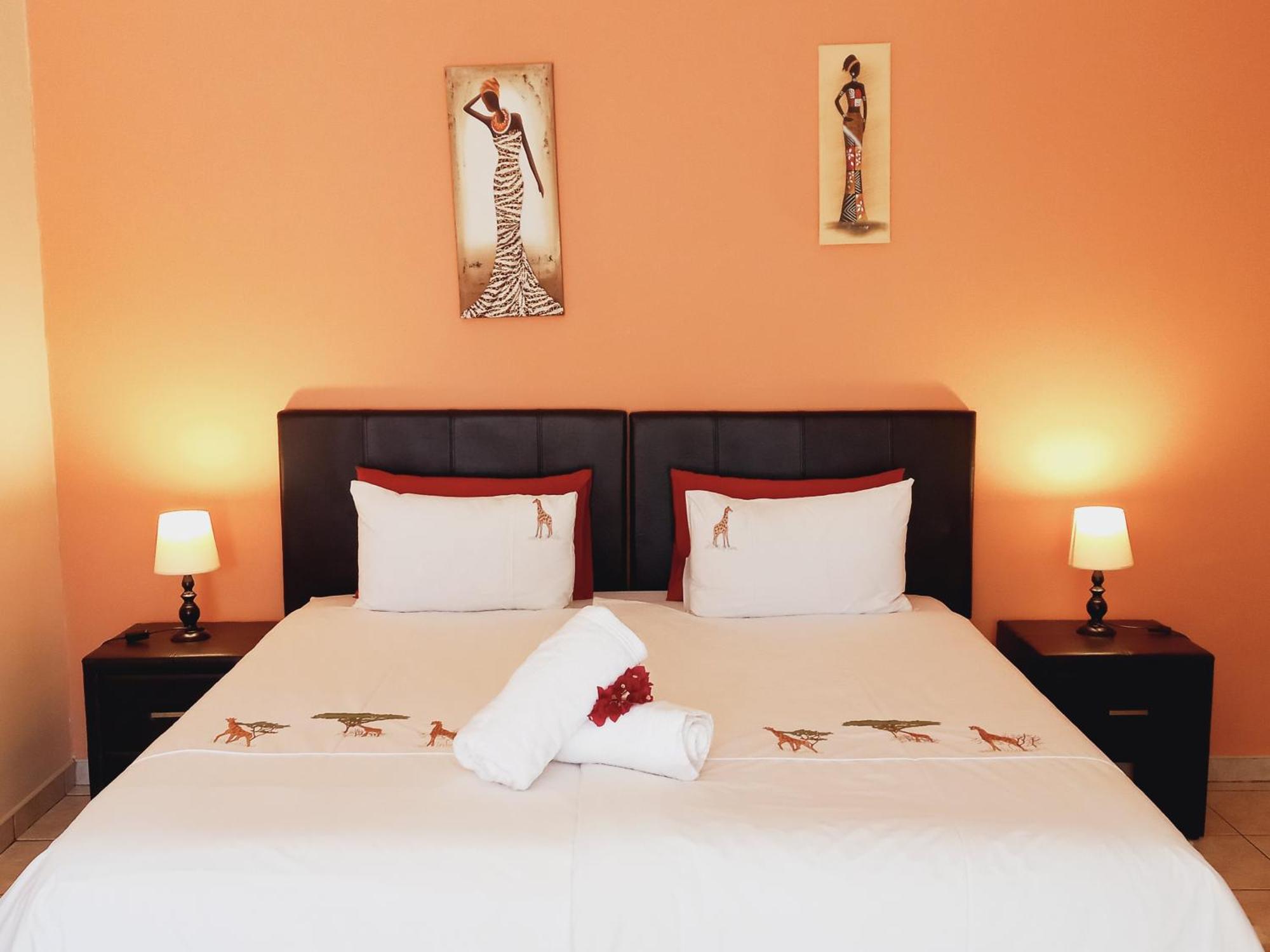 Capbon Guesthouse Windhoek Bagian luar foto