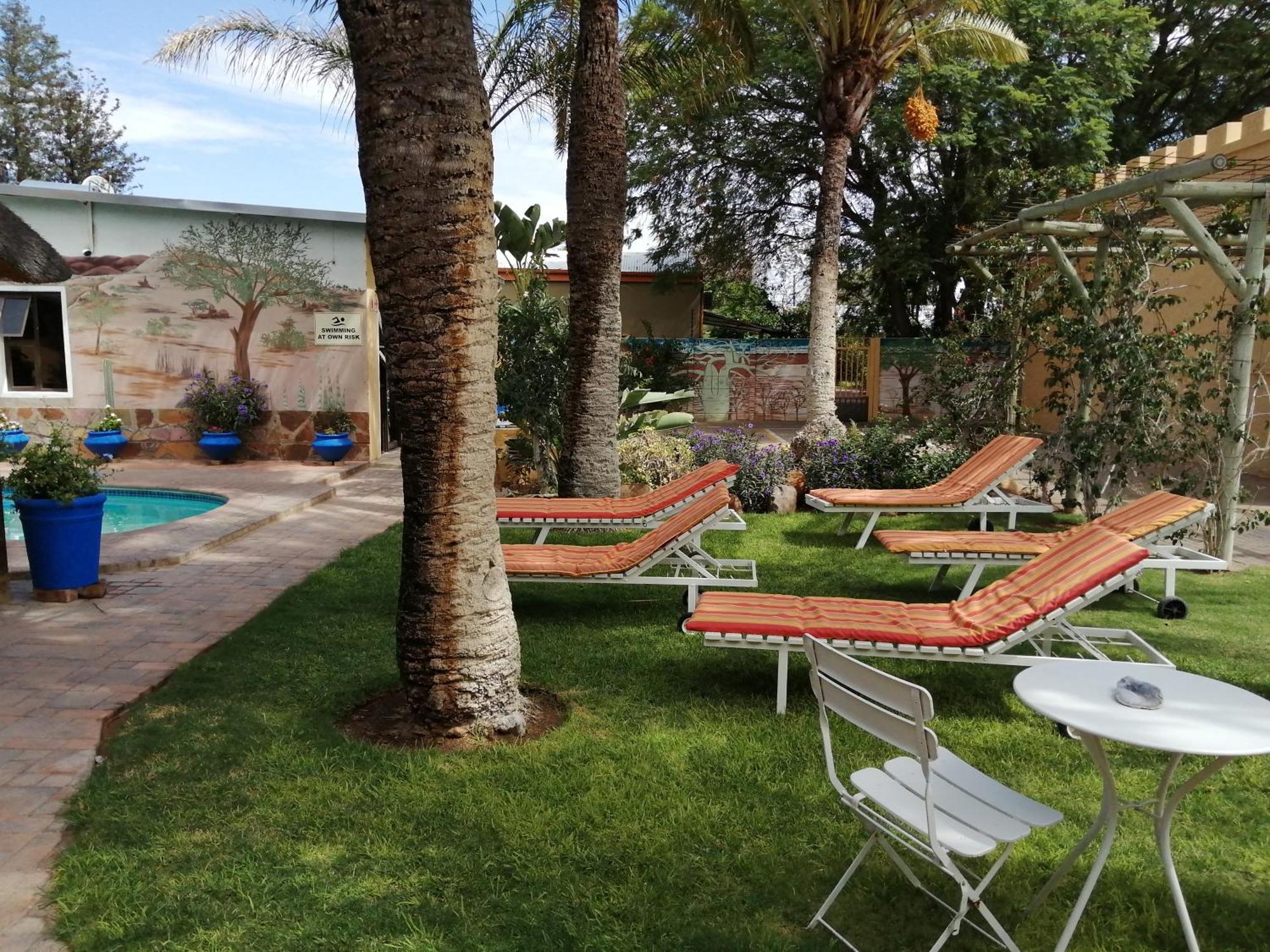 Capbon Guesthouse Windhoek Bagian luar foto