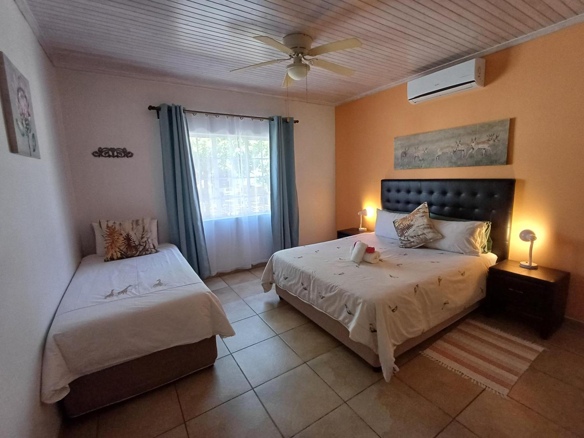 Capbon Guesthouse Windhoek Bagian luar foto