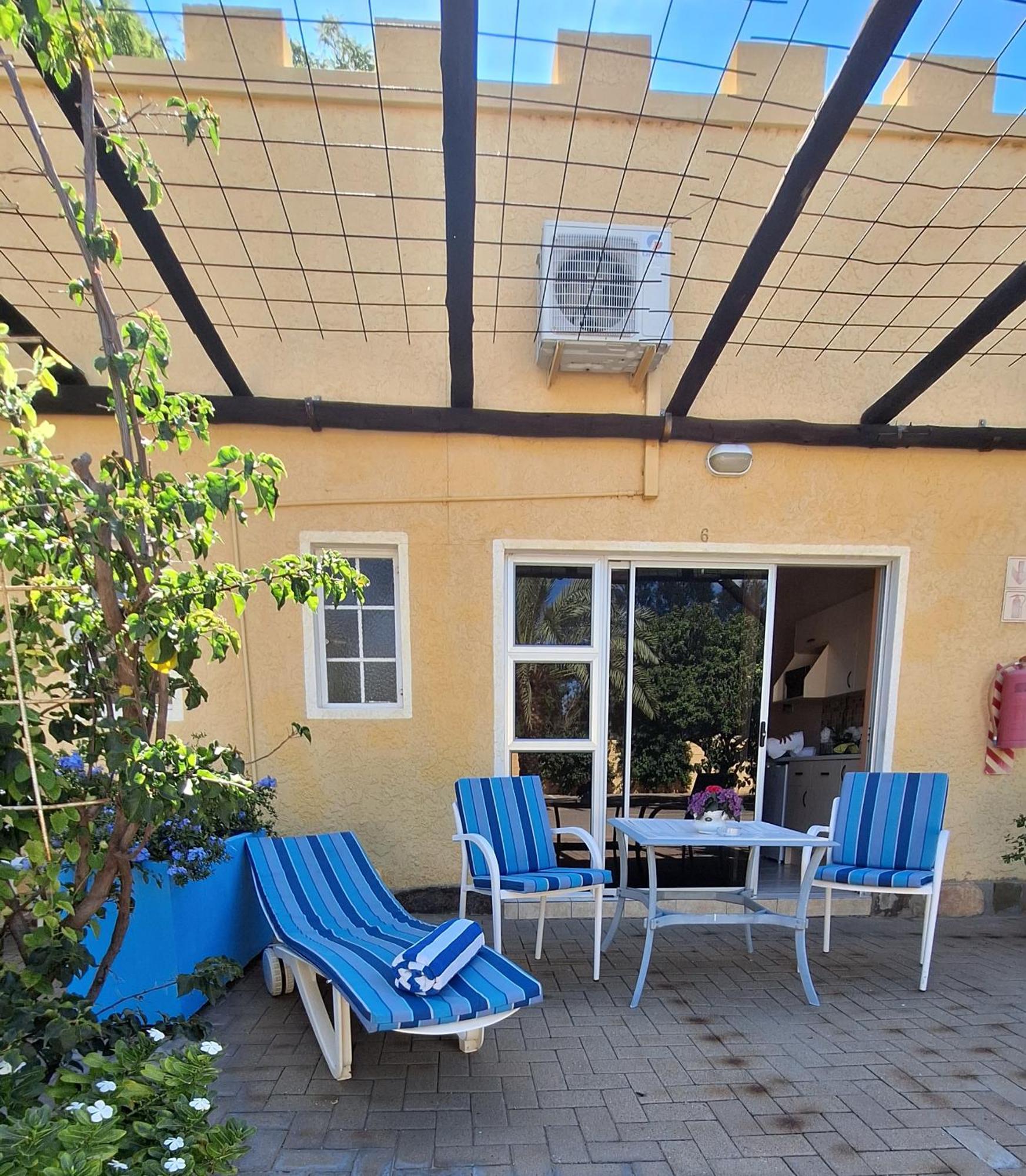 Capbon Guesthouse Windhoek Bagian luar foto