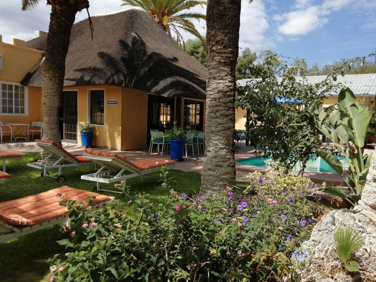 Capbon Guesthouse Windhoek Bagian luar foto